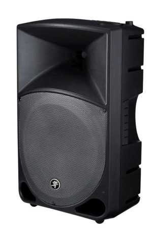 mackie th15a     new