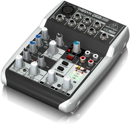 behringer q502usb