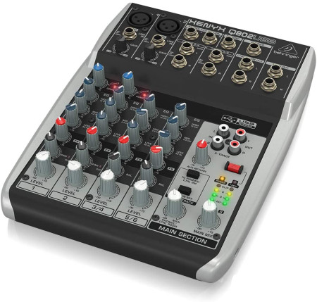 behringer q802usb